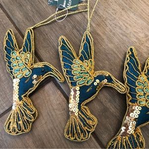 NWT World Market winter Woodland Beaded birds Ornament. Holiday 2022